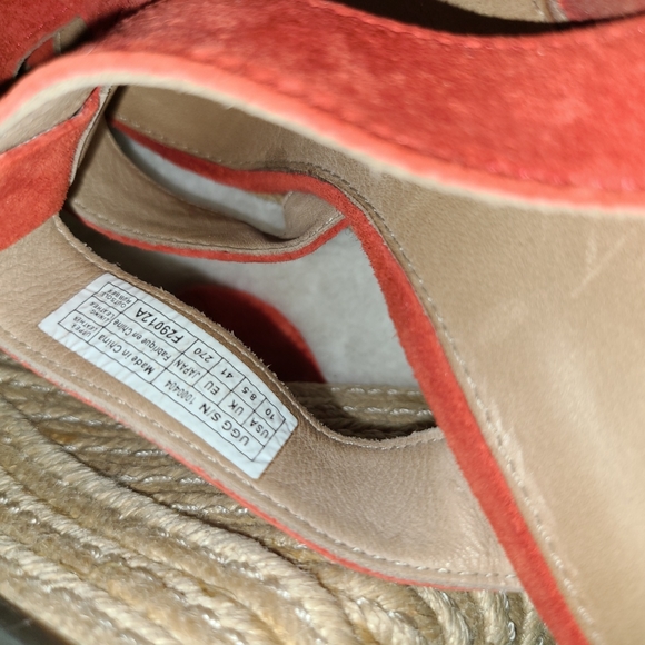 UGG Size 10 Red Suede Wedge Mule Sandals 👡 - Picture 6 of 7